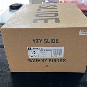 Adidas Yeezy Slides